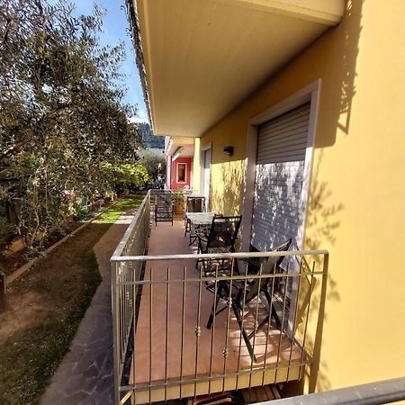 Villa Martina Torbole Sul Garda ภายนอก รูปภาพ