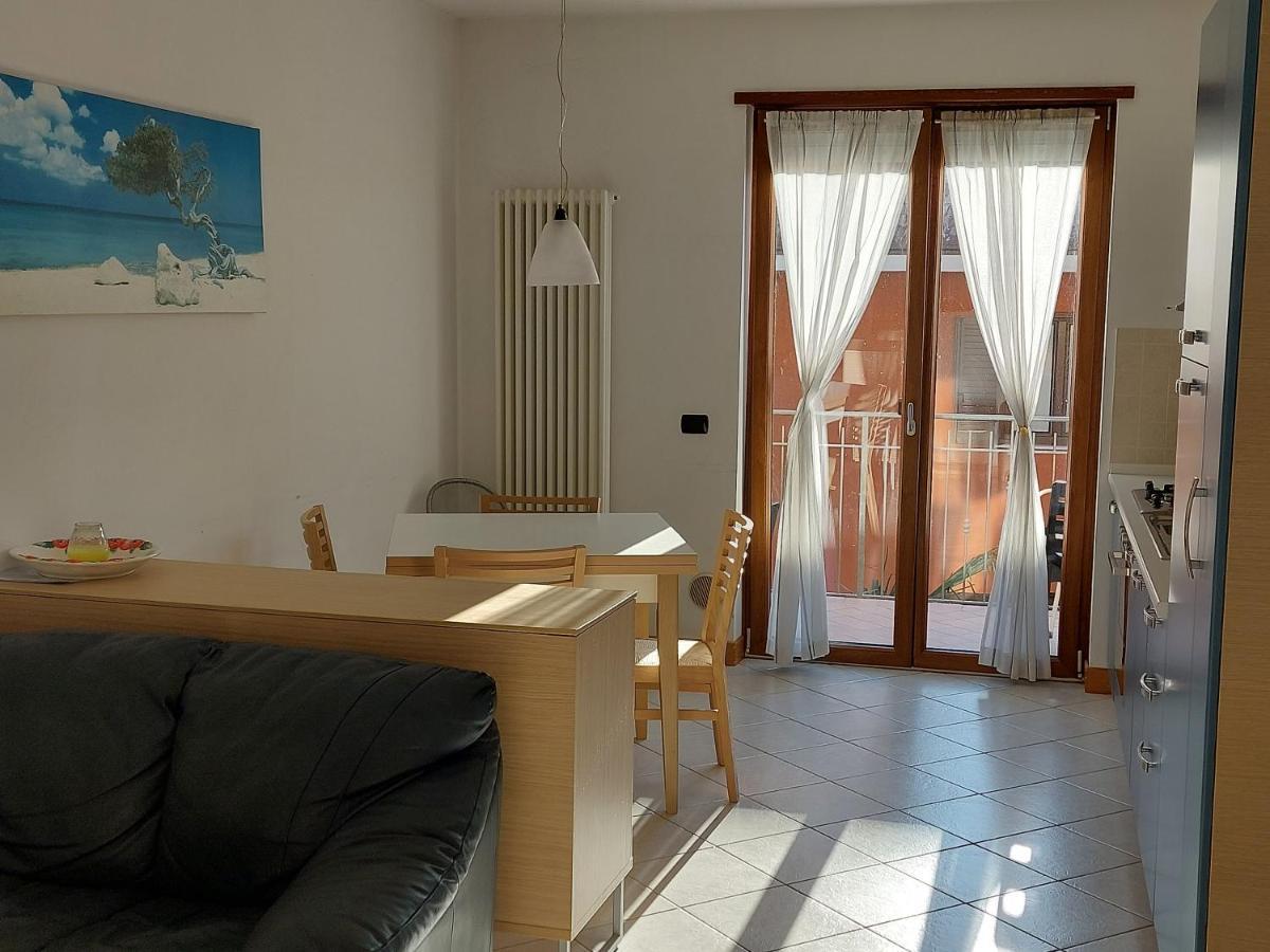 Villa Martina Torbole Sul Garda ภายนอก รูปภาพ