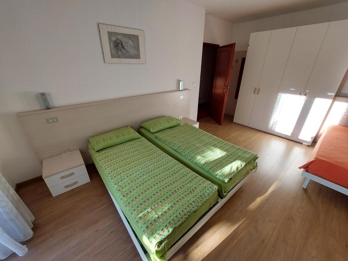 Villa Martina Torbole Sul Garda ภายนอก รูปภาพ