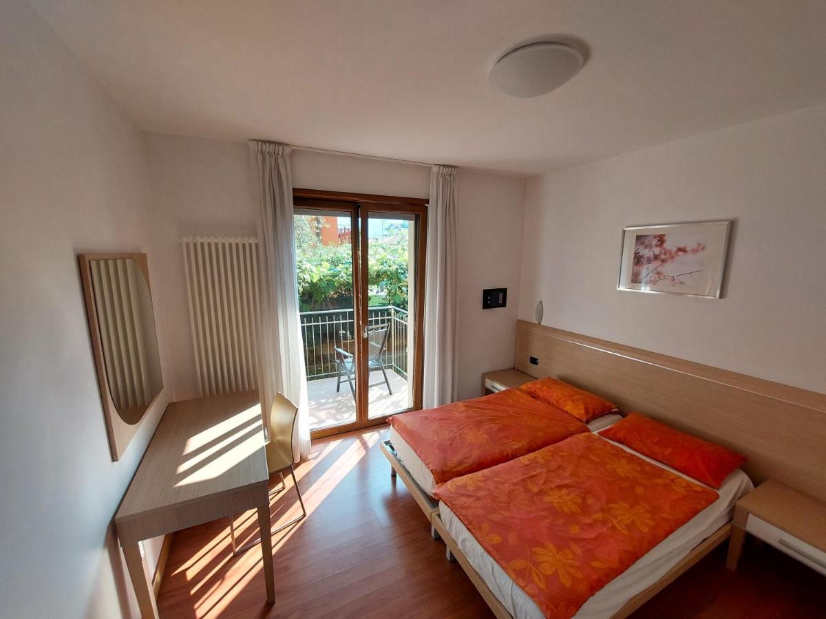 Villa Martina Torbole Sul Garda ภายนอก รูปภาพ