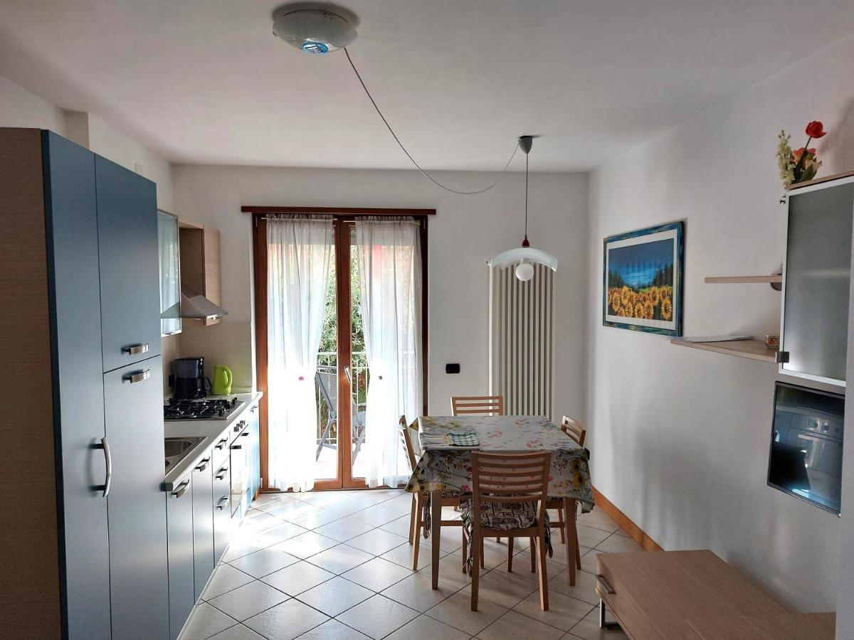 Villa Martina Torbole Sul Garda ภายนอก รูปภาพ